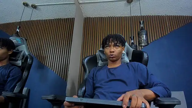 Snapshot of ErickCarmack chatting on 02-04-25, 04:05 ErickCarmack online show from 02-04-25, 04:05