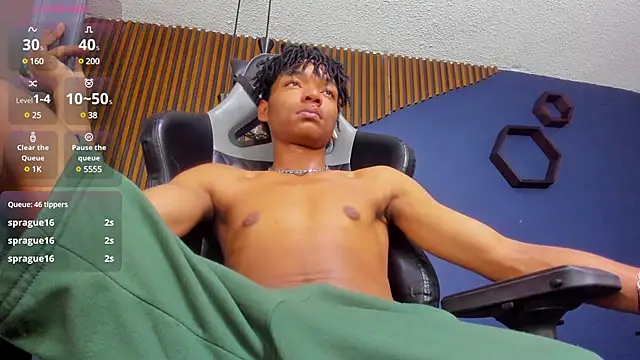 Snapshot of ErickCarmack chatting on 03-11-25, 10:40 ErickCarmack online show from 03-11-25, 10:40