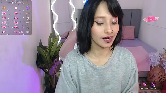 Snapshot of palmerfox_tay chatting on 03-19-25, 10:09 palmerfox tay online show from 03-19-25, 10:09