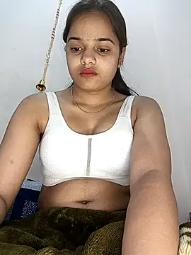 Snapshot of RAYI_123 chatting on 02-17-25, 04:48 RAYI 123 online show from 02-17-25, 04:48