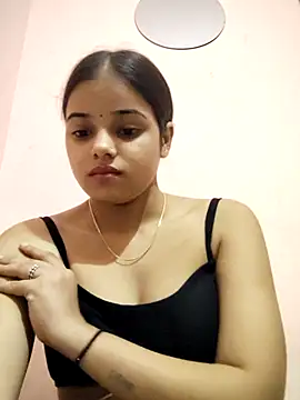 Snapshot of RAYI_123 chatting on 10-25-25, 04:53 RAYI 123 online show from 10-25-25, 04:53