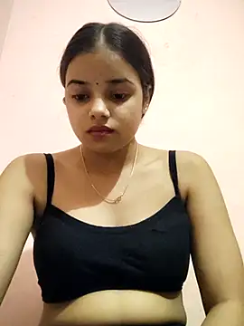 Snapshot of RAYI_123 chatting on 11-02-25, 05:21 RAYI 123 online show from 11-02-25, 05:21