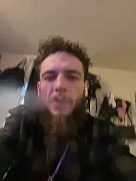 Snapshot of cruz815 chatting on 02-13-25, 10:11 cruz815 online show from 02-13-25, 10:11