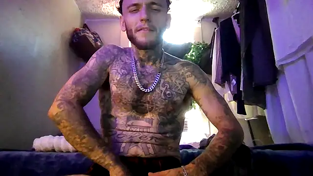 Snapshot of cruz815 chatting on 09-22-25, 05:59 cruz815 online show from 09-22-25, 05:59