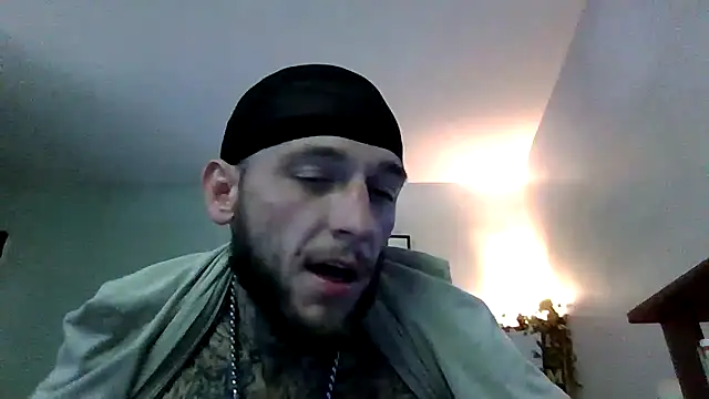 Snapshot of cruz815 chatting on 10-16-25, 06:53 cruz815 online show from 10-16-25, 06:53