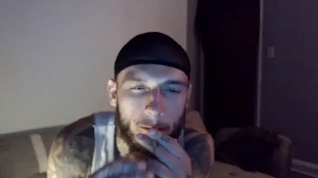 Snapshot of cruz815 chatting on 10-20-25, 12:11 cruz815 online show from 10-20-25, 12:11