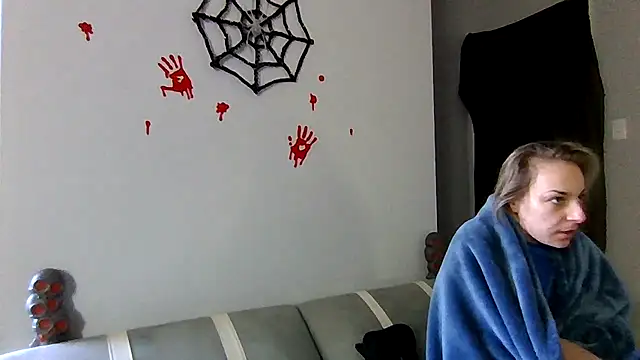 Snapshot of cruz815 chatting on 10-25-25, 02:35 cruz815 online show from 10-25-25, 02:35