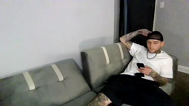 Snapshot of cruz815 chatting on 11-26-25, 11:50 cruz815 online show from 11-26-25, 11:50