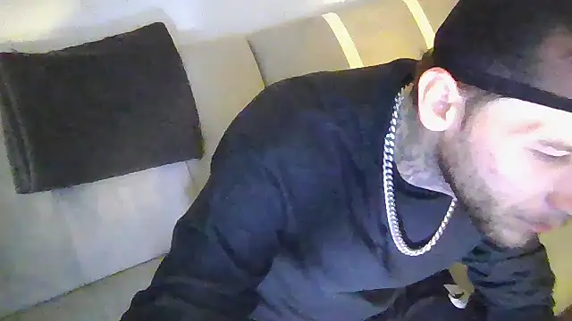 Snapshot of cruz815 chatting on 12-05-25, 08:49 cruz815 online show from 12-05-25, 08:49