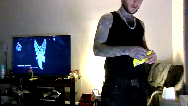 Snapshot of cruz815 chatting on 12-14-25, 11:42 cruz815 online show from 12-14-25, 11:42