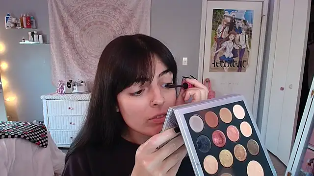 Snapshot of princesselysia chatting on 11-11-25, 04:40 princesselysia online show from 11-11-25, 04:40