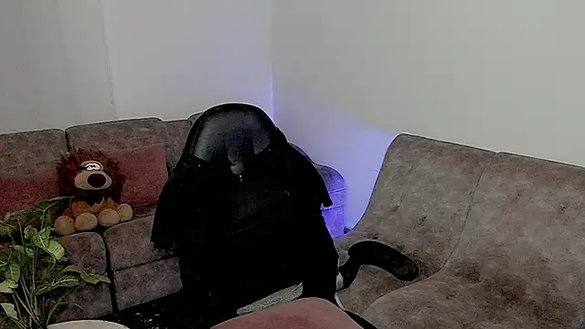 Dylan Milk online show from 10-01-25, 05:24