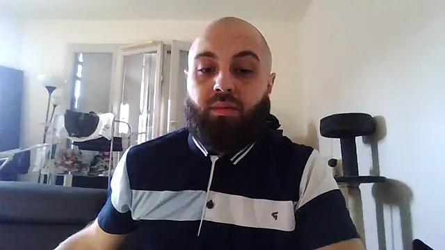 Snapshot of Zer_oki chatting on 02-05-25, 12:38 Zer oki online show from 02-05-25, 12:38