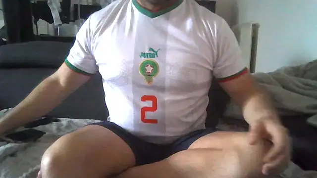 Snapshot of Zer_oki chatting on 04-19-26, 11:20 Zer oki online show from 04-19-26, 11:20
