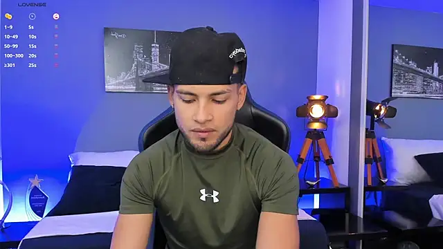 Max Conor1 online show from 10-08-25, 03:09