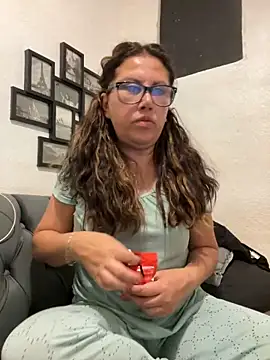 MirandaLatinaLovely online show from 11-07-25, 03:50