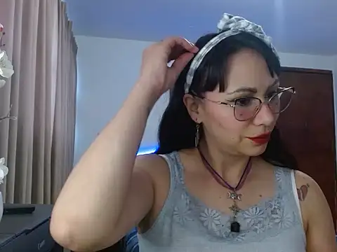 AloLovely  online show from 03-24-26, 12:15