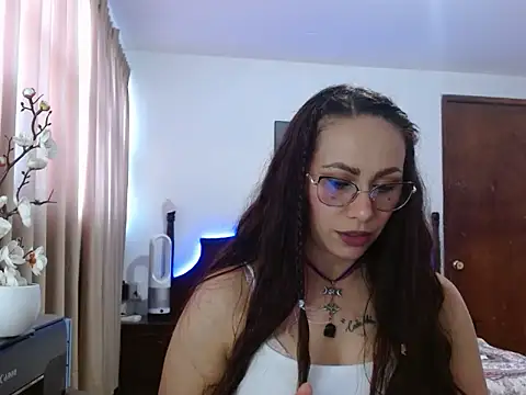 AloLovely  online show from 04-01-26, 11:02