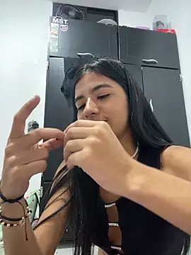 eva roseee online show from 10-04-25, 09:02