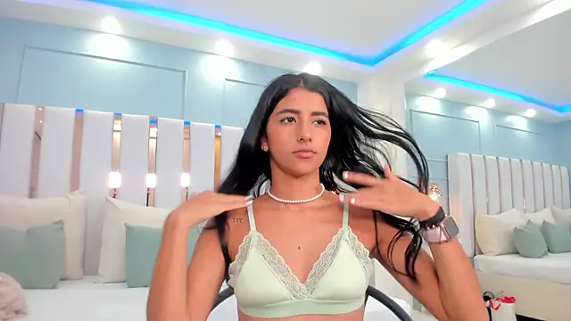 eva roseee online show from 10-17-25, 09:17