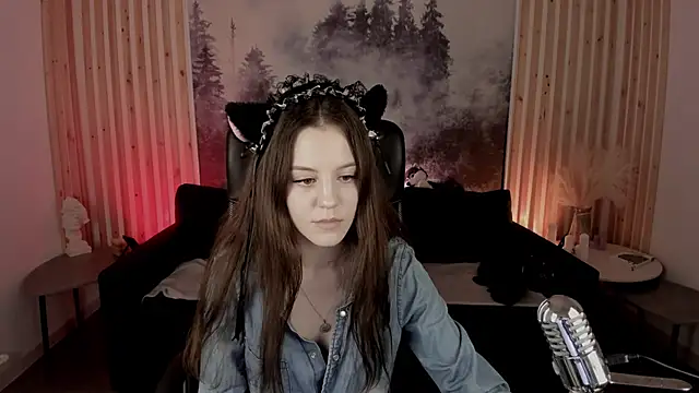 Snapshot of MilaStoyne chatting on 02-12-25, 08:59 MilaStoyne online show from 02-12-25, 08:59