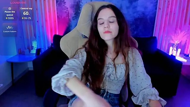 Snapshot of MilaStoyne chatting on 09-23-25, 06:16 MilaStoyne online show from 09-23-25, 06:16