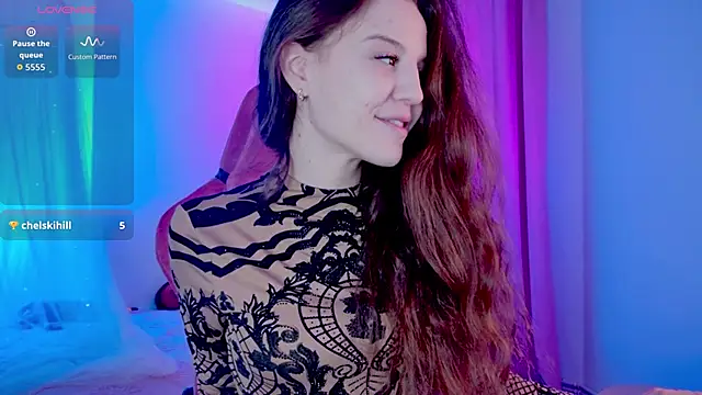 Snapshot of MilaStoyne chatting on 10-15-25, 05:51 MilaStoyne online show from 10-15-25, 05:51