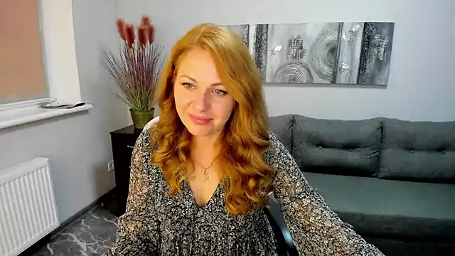 Snapshot of Mira_Whites chatting on 02-17-25, 10:40 Mira Whites online show from 02-17-25, 10:40