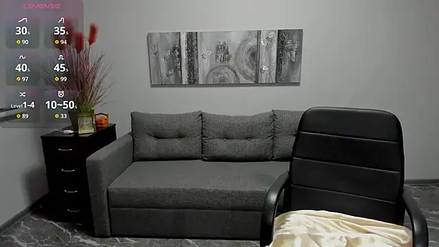 Snapshot of Mira_Whites chatting on 09-17-25, 11:45 Mira Whites online show from 09-17-25, 11:45