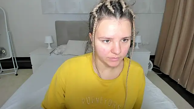 Jenny Jimmy online show from 10-28-25, 01:09