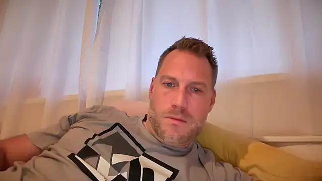 Christian87xxx online show from 09-18-25, 05:15