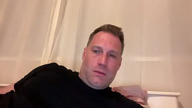 Christian87xxx online show from 02-27-26, 06:19