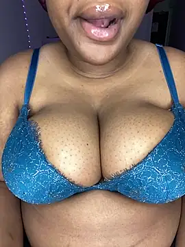 DaniJohnson online show from 02-14-25, 03:22