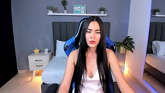 alessia leroy online show from 02-19-25, 08:20