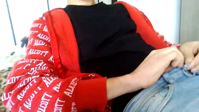 Snapshot of tommyboyteen chatting on 02-01-25, 02:02 tommyboyteen online show from 02-01-25, 02:02