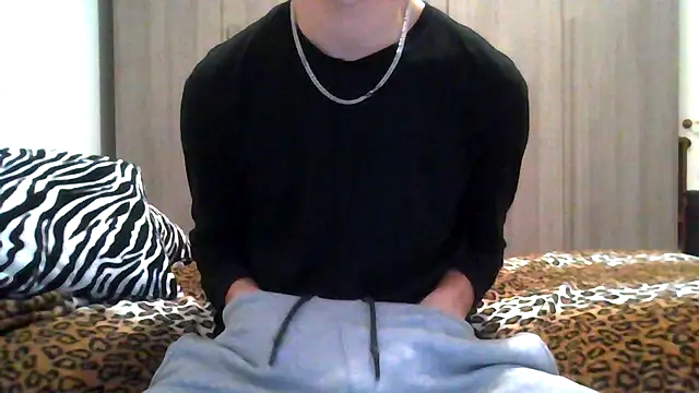 Snapshot of tommyboyteen chatting on 02-22-25, 04:51 tommyboyteen online show from 02-22-25, 04:51