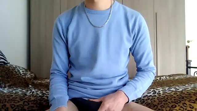 Snapshot of tommyboyteen chatting on 02-23-25, 10:06 tommyboyteen online show from 02-23-25, 10:06