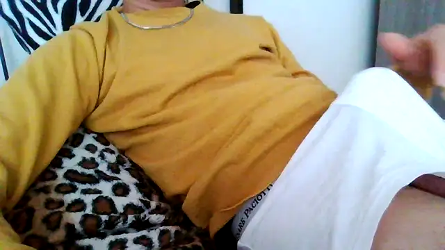 Snapshot of tommyboyteen chatting on 02-24-25, 01:10 tommyboyteen online show from 02-24-25, 01:10