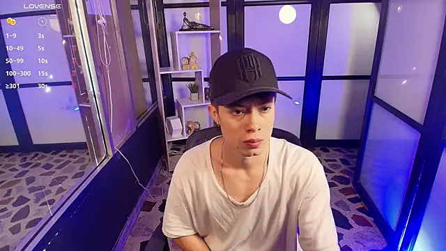 marcuscollins1  online show from 03-21-25, 01:12