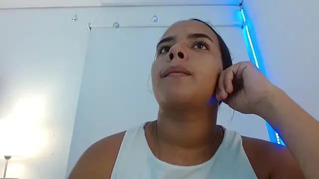 Roxy Stonee online show from 09-30-25, 07:19