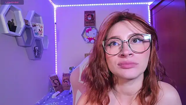 Snapshot of chloe_rockss_ chatting on 03-01-25, 06:46 chloe rockss online show from 03-01-25, 06:46