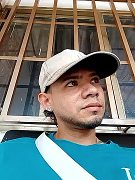 Snapshot of Niick01_ chatting on 01-13-26, 07:08 Niick01 online show from 01-13-26, 07:08