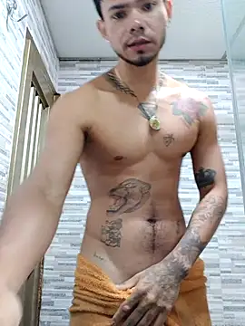 Snapshot of Niick01_ chatting on 01-16-26, 05:28 Niick01 online show from 01-16-26, 05:28