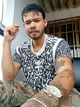 Snapshot of Niick01_ chatting on 02-06-26, 04:21 Niick01 online show from 02-06-26, 04:21