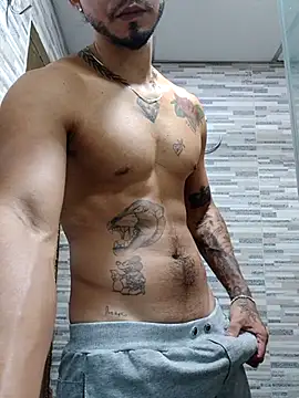 Snapshot of Niick01_ chatting on 02-09-26, 03:05 Niick01 online show from 02-09-26, 03:05