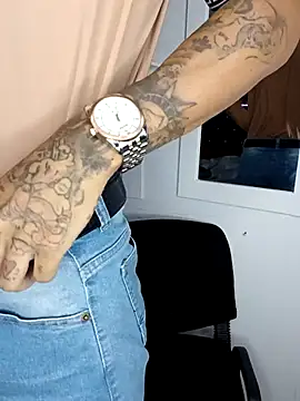 Snapshot of Niick01_ chatting on 03-16-26, 01:00 Niick01 online show from 03-16-26, 01:00