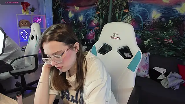 kaisajenner online show from 02-02-25, 08:08