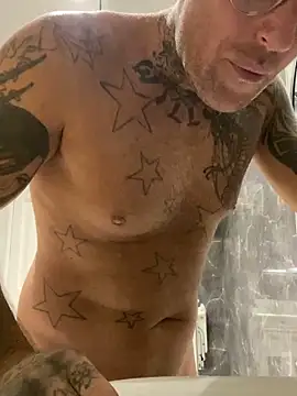 Snapshot of Jamesdeanmcqueen chatting on 02-06-25, 07:51 Jamesdeanmcqueen online show from 02-06-25, 07:51