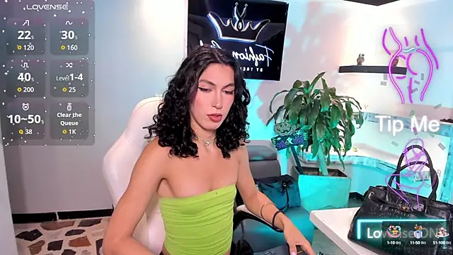 allicemackenzie online show from 10-16-25, 06:14