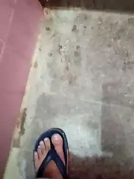 Snapshot of Hot_funky_boy chatting on 02-07-25, 03:01 Hot funky boy online show from 02-07-25, 03:01